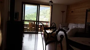 Cozy apartment in the village of Saint Bon Courchevel - Image 5