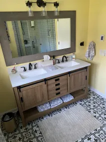 Beautiful House w/ Private Beach! - Image 3