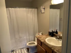 Lovely two bedroom with pool - Image 3