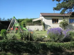 Gîte 3* à la campagne vallée de la Sioule avec vue sur les volcans d'Auvergne - Image 2