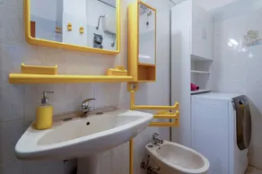 Appartement 'Alghero Lido A 100mt Dalla Spiaggia' avec vue sur la mer, balcon et Wi-Fi - Image 4