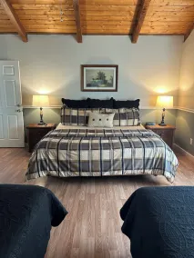 Spacious Log Cabin at Lake Guntersville - Image 4