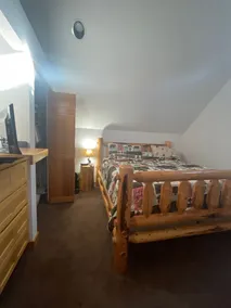 Gemütliche Hütte am Golfplatz! Neue offene Termine für SEPT! Kamin & Whirlpool! - Image 4
