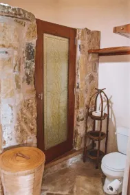 Beautiful 4 STAR property less than 5 min. from Sandy Beach. Brick pizza oven. - Image 4