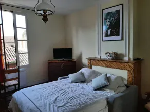 Large charming studio - Image 4