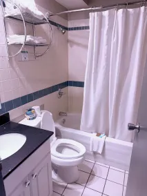 Premium Inn & Suites - Image 5