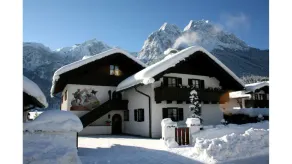 Frühholz—The Vacation Home, 5-Star \"Wank\" Apartment in Grainau & Shared Garden - Image 3