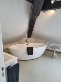 Luxury Penthouse on Waterside Knaresborough - Image 2
