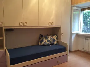 Sunny apartment with breathtaking lake view - Image 4