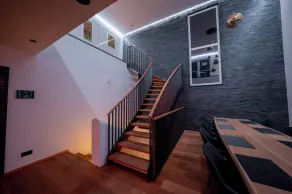 Moderne Villa mit Whirlpool und Heimkino - Image 5