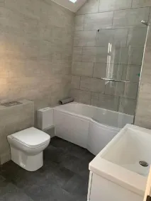 Spacious and modern 4 bedroomed detached house with panoramic views - Image 5