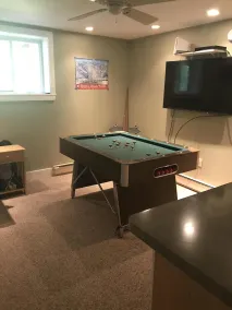 Clean Comfortable Chalet Located In The Heart Of The White Mountains - Image 4