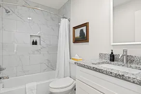 Contemporary 1BR, Fast WiFi, Pet-Friendly - Image 3