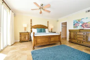 Two-story penthouse w/two private balconies! Majestic Sun 1106A - Image 4