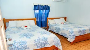 Casa Magdaluz, Recently Renovated Beach House with Great View!! - Image 5