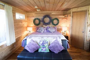 Rm 4 Sequim lavender · 4-Water View-Beach access-Sequim's Lavender Room - Image 3