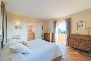 St Tropez, large park, unbelievable view sea-forests-hills, 8 bedroom, pool 65ft - Image 5