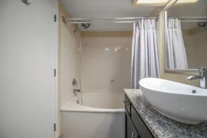Atlantica Resort Condo Oceanfront Close to the beach - Image 3