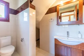 Gold Crest Home in Drapanias beach, Nopigia - Image 3