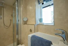 Beach themed Annexe close to Chichester, West Wittering beach and Goodwood - Image 2