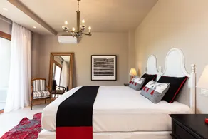 Villa Mantilari Wine Estate 7 Apartments 2 Private Pools 1 Heated Tennis Court Fitness Center - Image 5