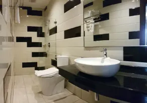 Millinov Boutique Hotel - Image 5