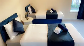 Impeccable 1-Bed, Sleeps 2, Free Parking - Image 2