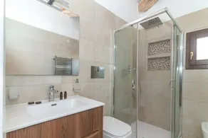 Villa \"Nicola\" avec piscine privée et superbe vue sur la mer - Image 2