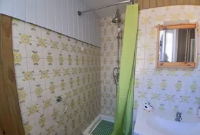 Charmantes kleines Haus in einer ruhigen Bucht der Nähe von Stränden - Image 2