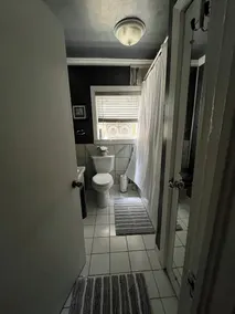 Southern Home -Tranquility and Seclusion        4 Bed 2 Baths - Image 2