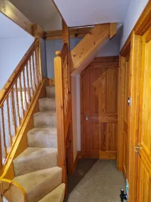 Hereford City - Goldcrest House - 4 Bedroom House With Parking, Located Very Close To City Centre & River Wye - Sleeps Up To 6 Guests - Hosted by RENTMYHOUSE - Image 2