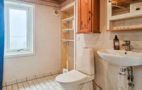 Cozy home in ödeshög with kitchen - Image 3