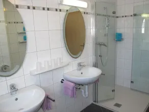 Ferienwohnung/app. für 9 Gäste mit 115m² in Saas-grund - Image 3