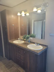 Spacious home on dead end culdesac in quiet country community - Image 4