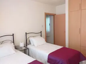 Sunrise Beach Club-Sleeps 6-AirCon-Sea View - Image 3