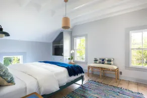 Sag Harbor Village Chic with water views - Image 5