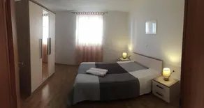 Apartamento para dos personas con una terraza Zubovici, Pag (A-9363-c) - Image 4