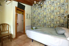 Cottage-Private Bathroom - Image 5
