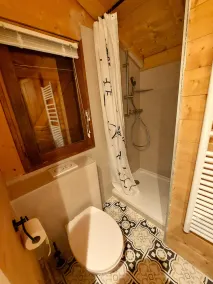 Chalet 82 m² - 4 bedrooms - sleeps 8 - Image 2
