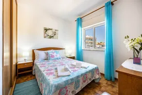 Appartamento Villas Brites nº4 con piscina condivisa, giardino condiviso, balcone e Wi-Fi - Image 4