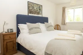 Peaceful edge-of-village C18th converted cottage in gardens of Manor House - Image 4