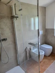 Beautifully renovated, modern, 1 bedroom apartment with swimming pool - Image 4