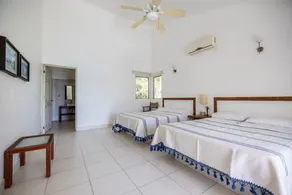Beachfront House, almost private beach-La Fragata - Image 4