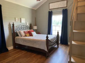 Cozy Country  Barndominium - Image 5