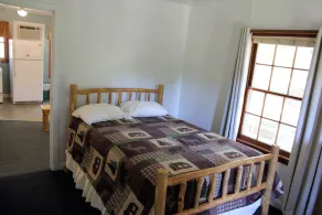 Cabin 1 at Kentucky Lake's  Lynnhurst Family Resort - Image 5