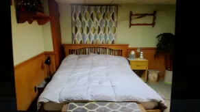 1 Schlafzimmer Wohnung eingebettet in 40 Hektar Natur. 5 Sterne Luftbnb Bewertung! - Image 4