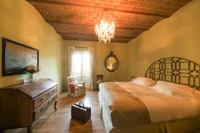 Villa with infinity pool, Spa,private garden, patio, barbecue,Monviso Unesco area. - Image 5