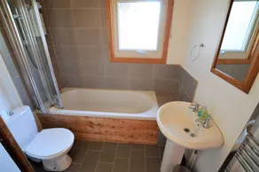 Tranquil location, waterside, pet friendly - Image 3