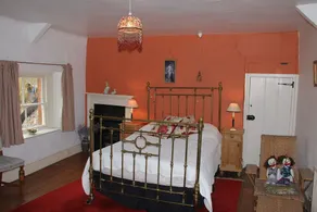 Charming 17th Century Cottage In Croscombe, Somerset - Image 5