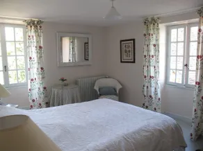 Charmerende restaureret hus i landlig idyl med dejlig udsigt og privat pool - Image 5